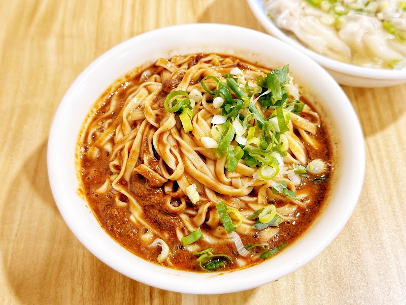 宜蘭農權路炸醬麵
