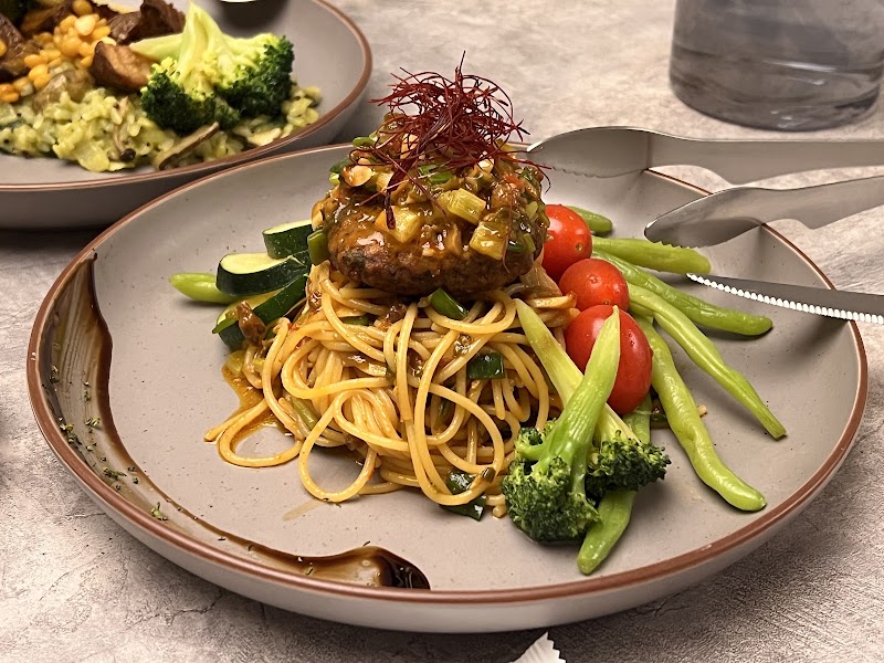 雲川水月 蔬食餐酒館